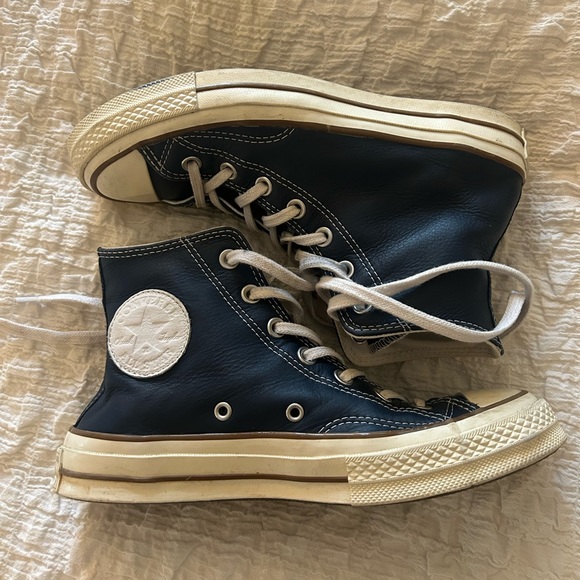 High Top Leather converse - Picture 2 of 3